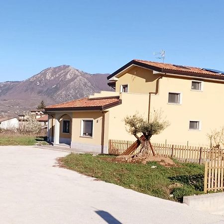 Horse House Panzió Montella Kültér fotó